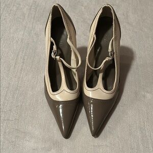 Bi Jou Chic Pointed Toe Two-Tone Heels